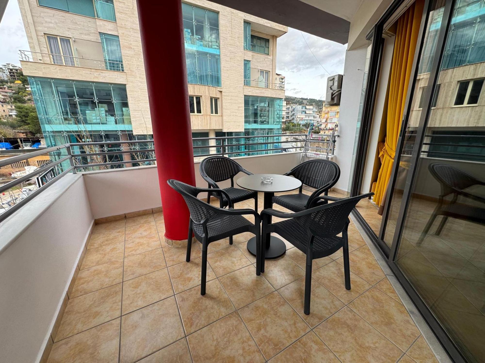 Flora Apartments Sarandë Buitenkant foto