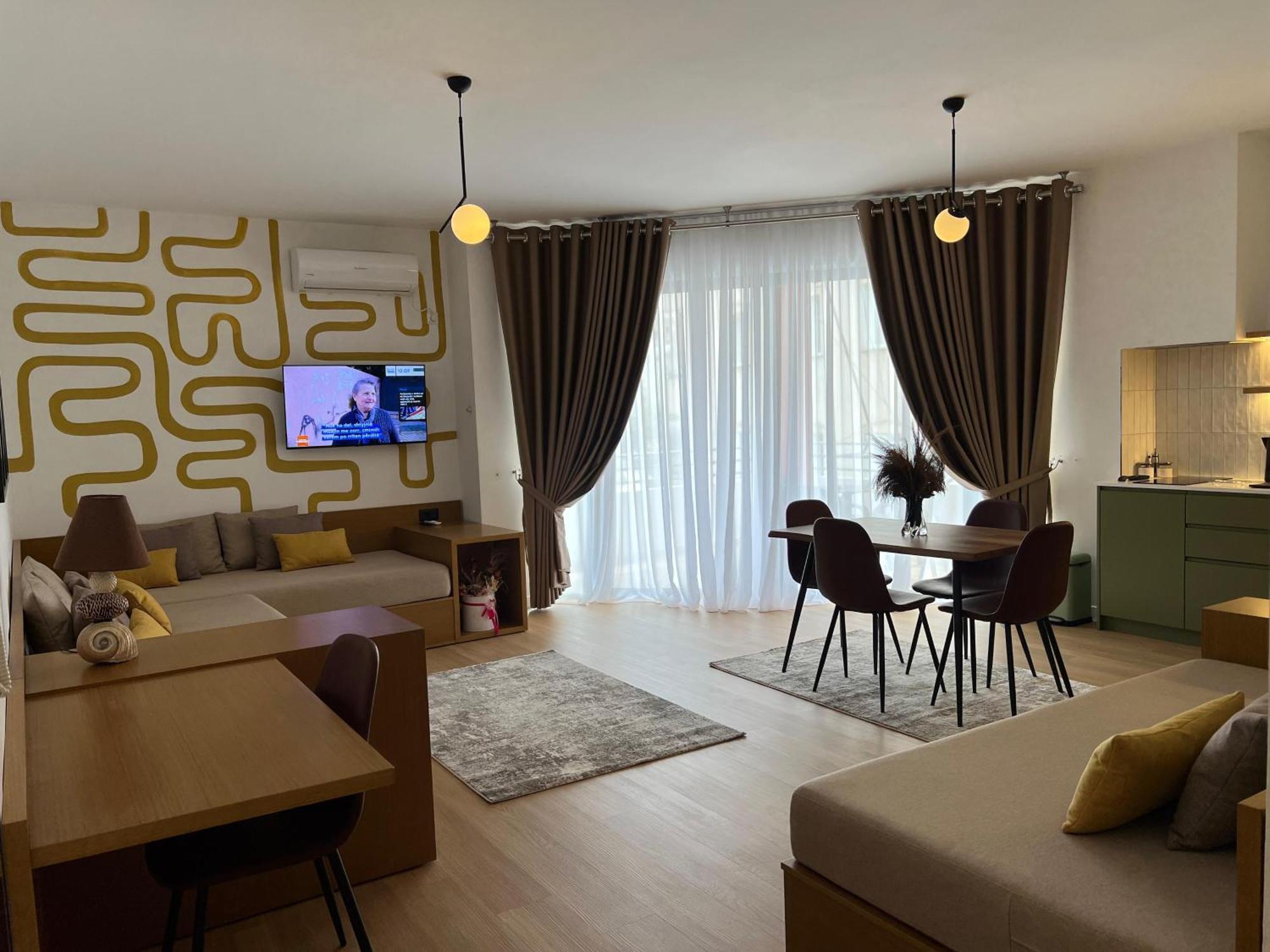 Flora Apartments Sarandë Buitenkant foto