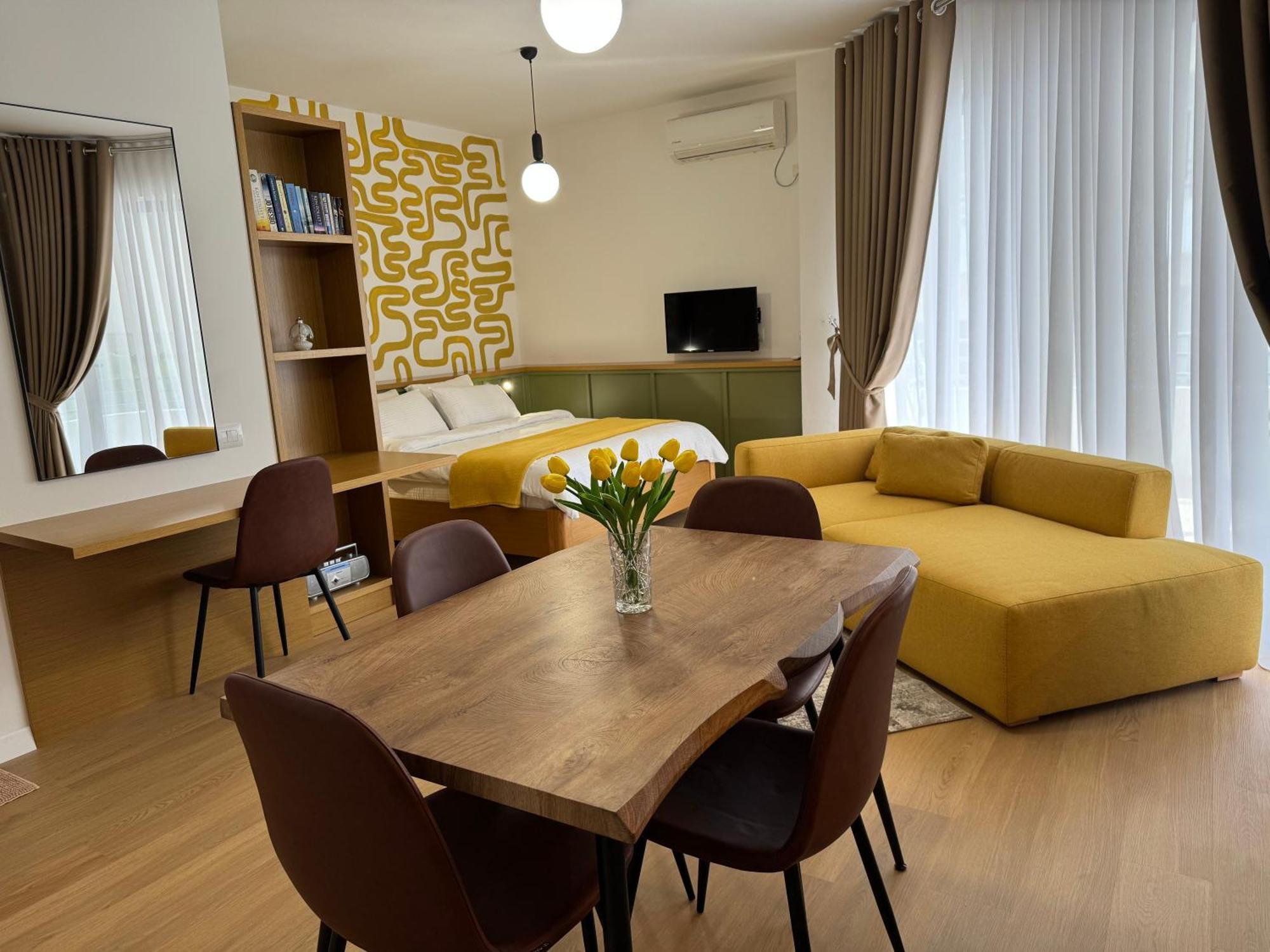 Flora Apartments Sarandë Buitenkant foto